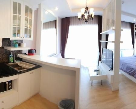 Cozy Near Beach 200M With Toproof Pool At Patio Bangsaen Exteriér fotografie